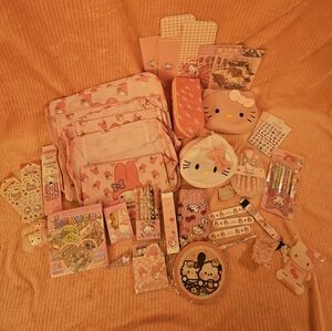 Hello Kitty Stationery and Accessories Set